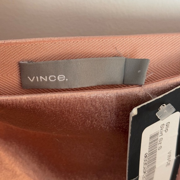 NWT Vince Satin Slip Skirt in Petal Amber Size Small - Picture 6 of 6